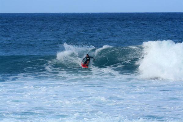 Sean Tickner at Off The Wall