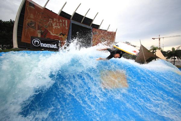 Michael Ostler, prone invert at Wavehouse (Durban)