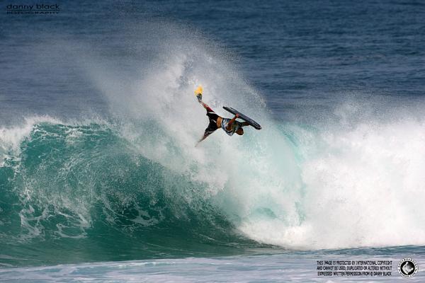 Wesley Fischer at Off The Wall