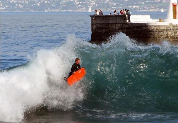 Darren Bonner at Off The Wall