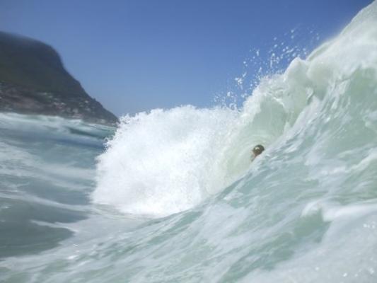 Darren Bonner, tube/barrel at Barnicles