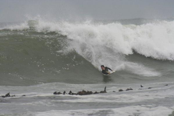 Ross Haywood, bottom turn at Oysters