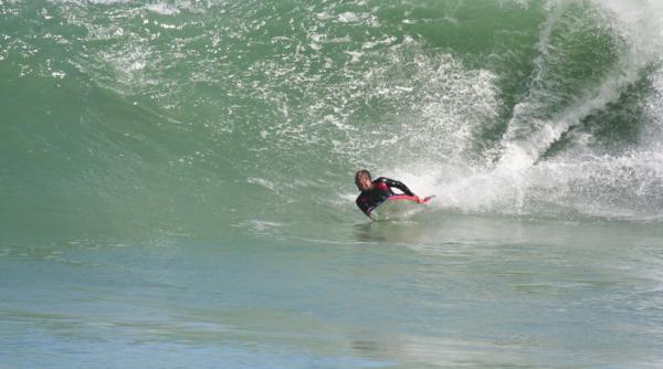 Jan Daffue, bottom turn at Koeel Bay (Caves)