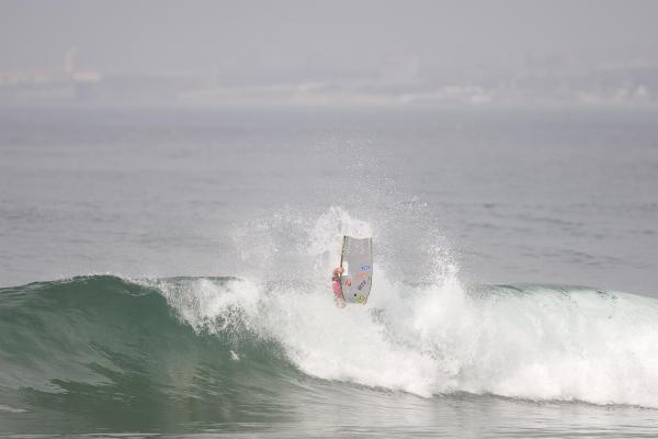 Pierre-Louis Costes, back flip at Costa de Caparica
