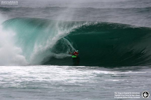 Alistair Taylor, tube/barrel at Pipeline