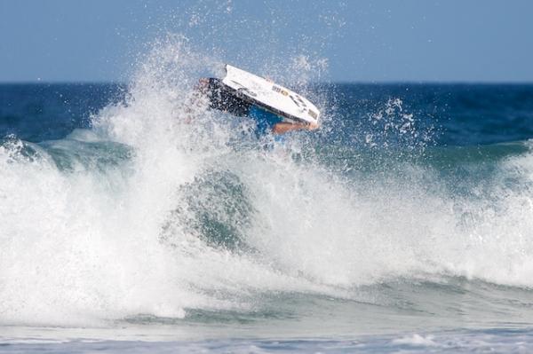 Mitchell Rawlins, back flip at Soldiers Beach