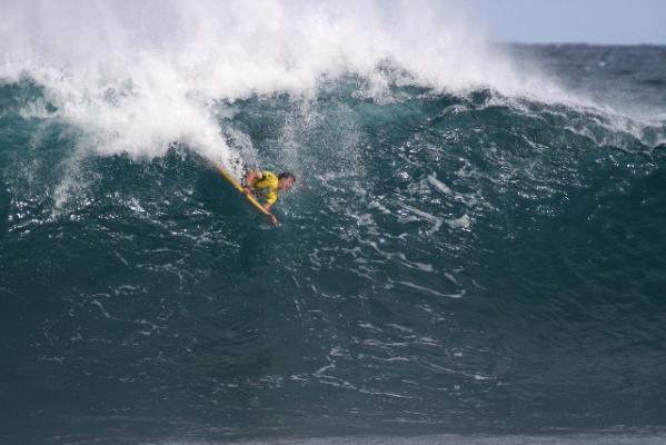 Take off at Pipeline