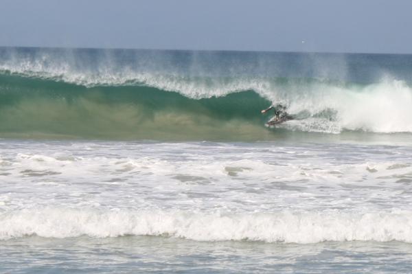 Nicholas Engelbrecht, dropknee forehand tube/barrel at Clovelly