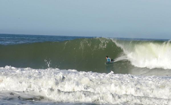 Mark McCarthy, bottom turn at Famous