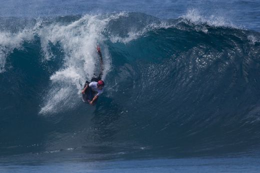 Take off at Pipeline