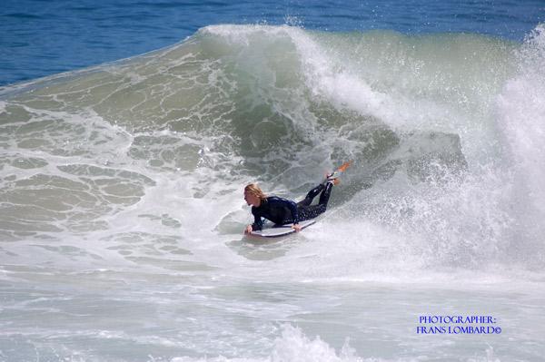 Simon Heale, tube/barrel at Caves - see Koeel Bay (Caves)