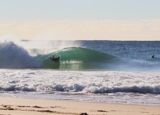 Simon Kotze, bottom turn at Wollongong