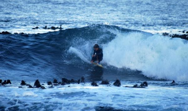 Kyle Cabano, dropknee forehand cutback at Kokkarot