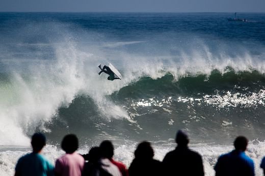 Pierre-Louis Costes, back flip at Chilca Point