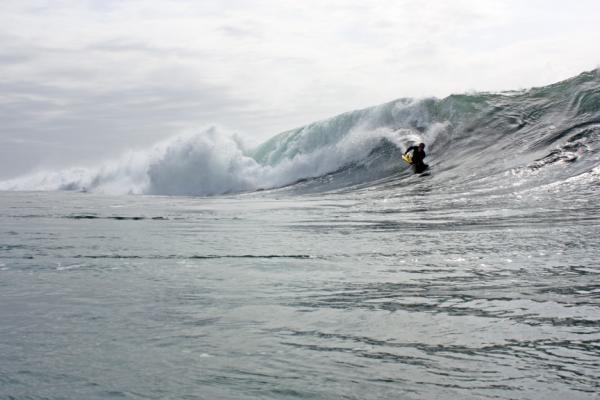 Chris Green, tube/barrel at Rock Spot