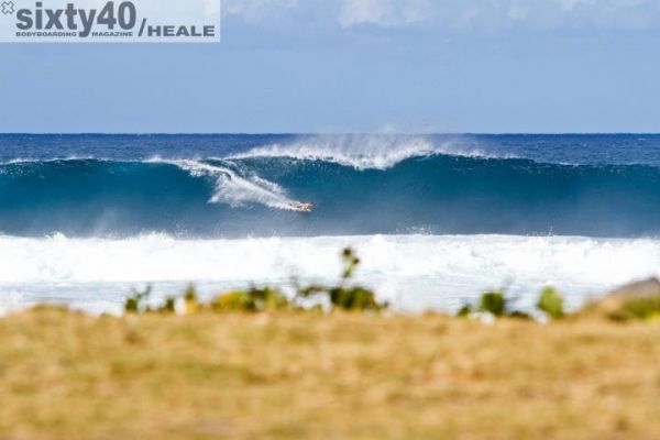 Bottom turn at Les Arches