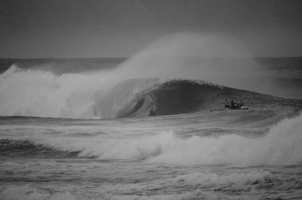 Drew Innocend, tube/barrel at Pipeline