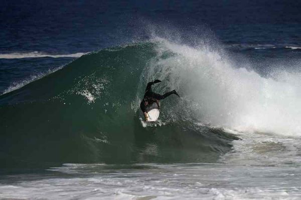 Jan Daffue, bottom turn at Koeel Bay (Caves)