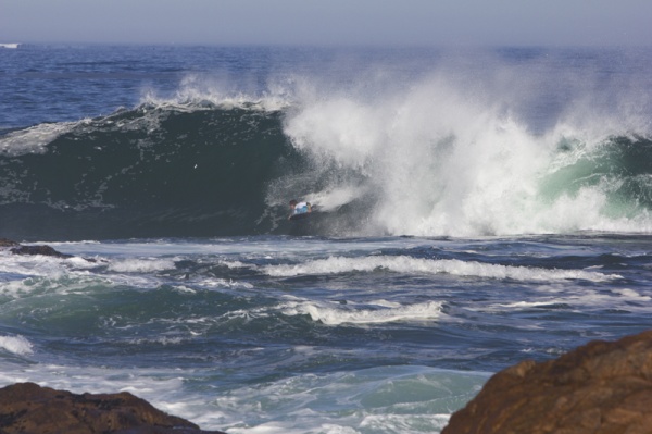 Ben Oliver, bottom turn at Tand