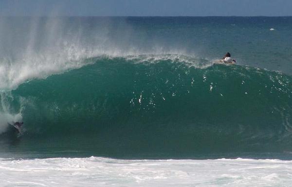 Lilly Pollard at Pipeline