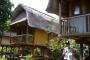 The AYu Guna Inn, R25 a night with 2 to a room 3 minutes from Padang!